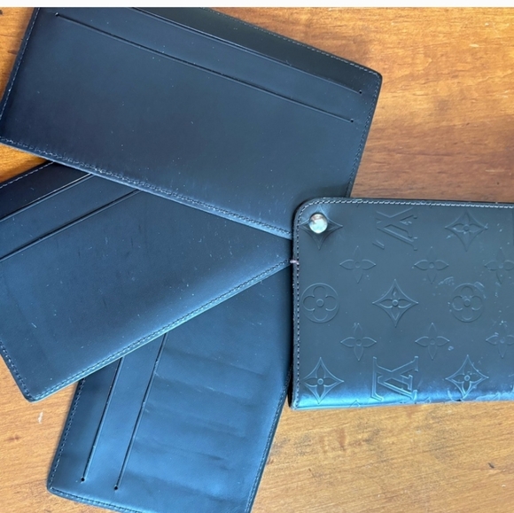 Louis Vuitton Black Embossed Wallet Trifold Wallet - Picture 5 of 9